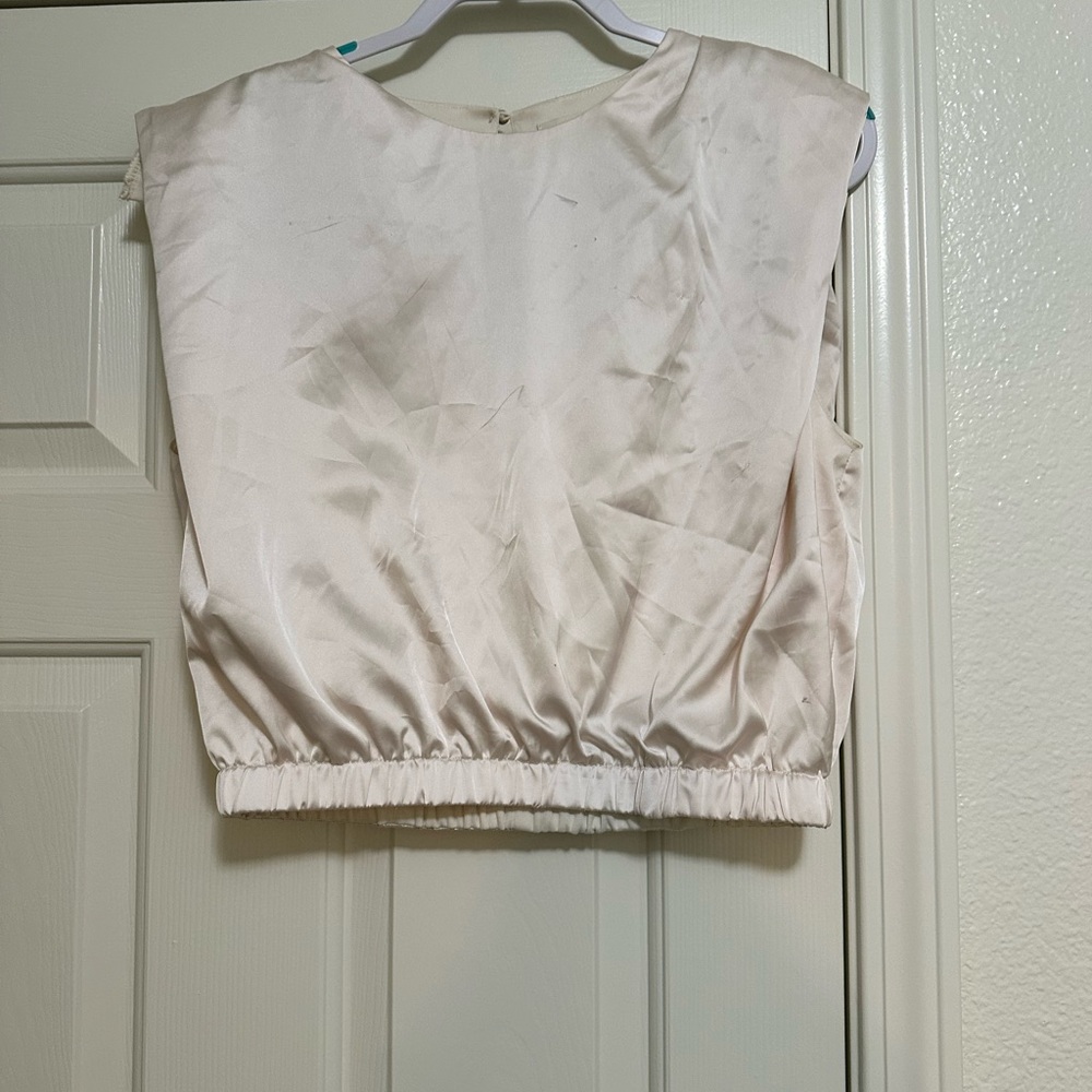 Tank top with shoulder pads